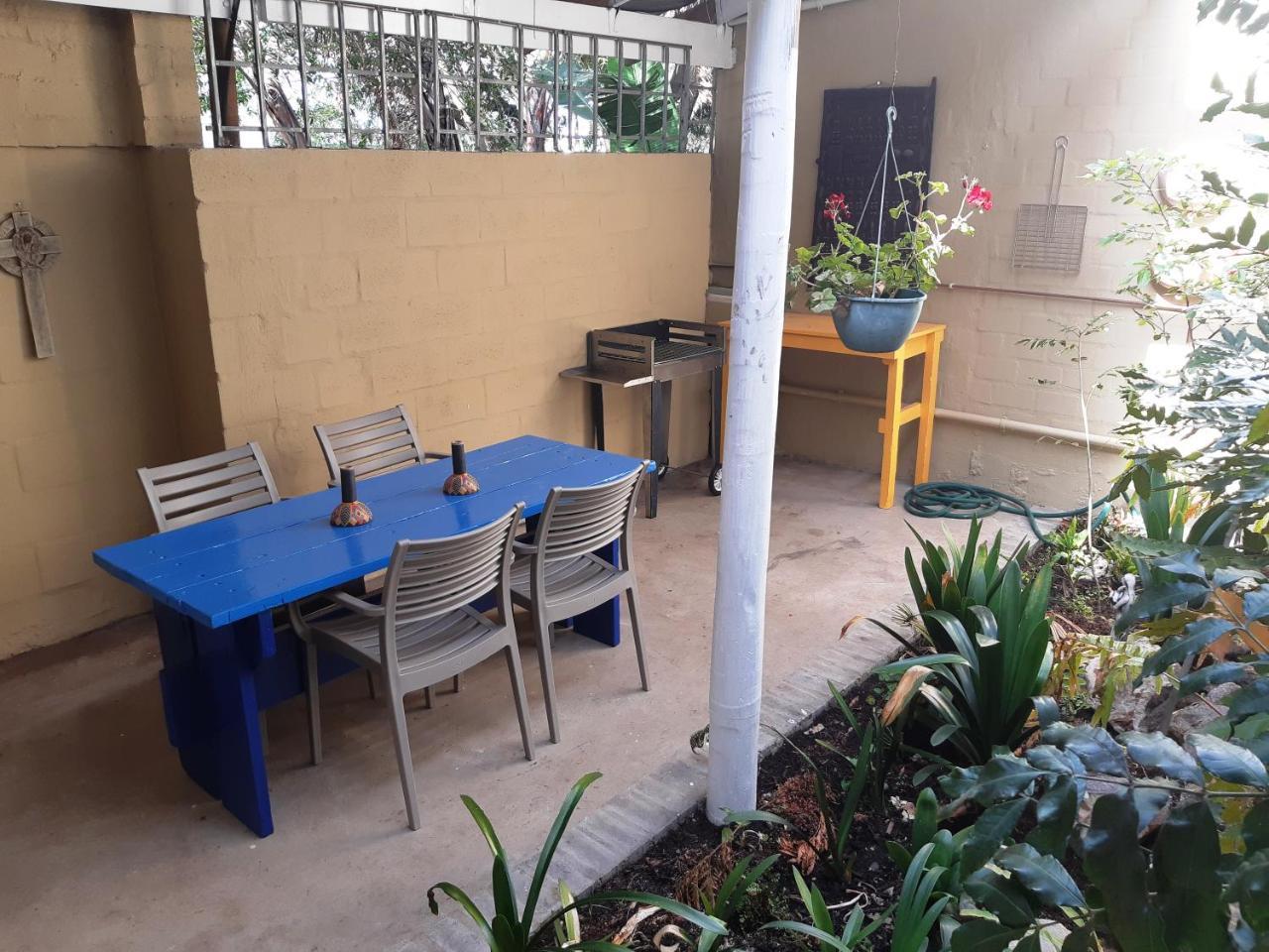 Hornbill House Self Catering Accommodation Hermanus Exterior foto