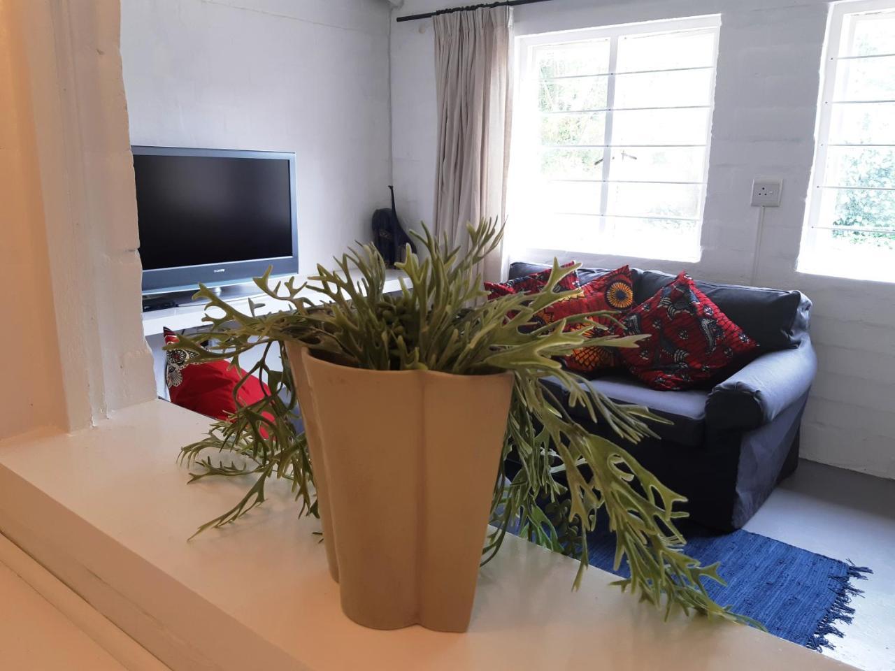 Hornbill House Self Catering Accommodation Hermanus Exterior foto